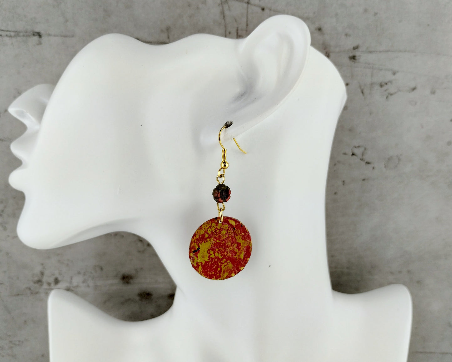 Autumn-inspired round earrings with glass flower beads and brass blanks